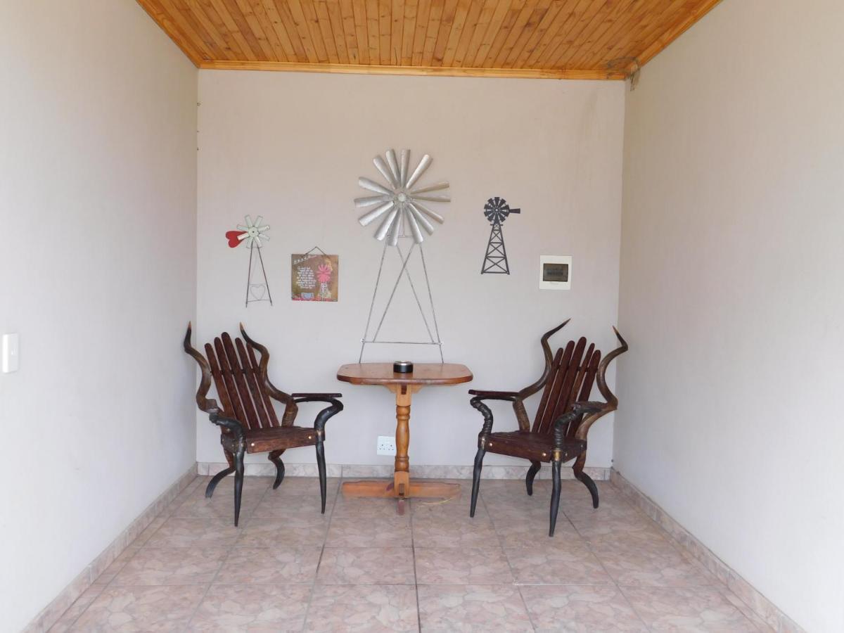 Grootfontein Meteorite Rest Camp酒店 外观 照片