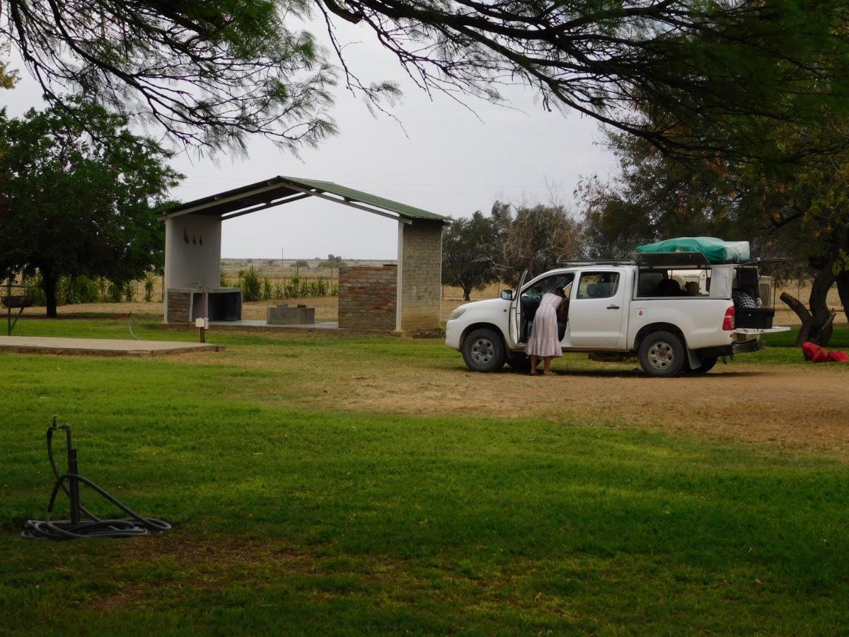 Grootfontein Meteorite Rest Camp酒店 外观 照片